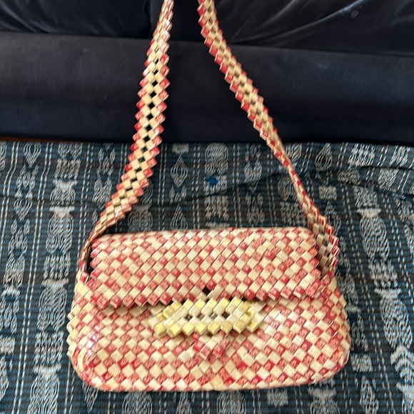 Vintage Handwoven Handbag Made by Inmates 1950s-60s From Cigarette Boxes - Picture 8 of 11